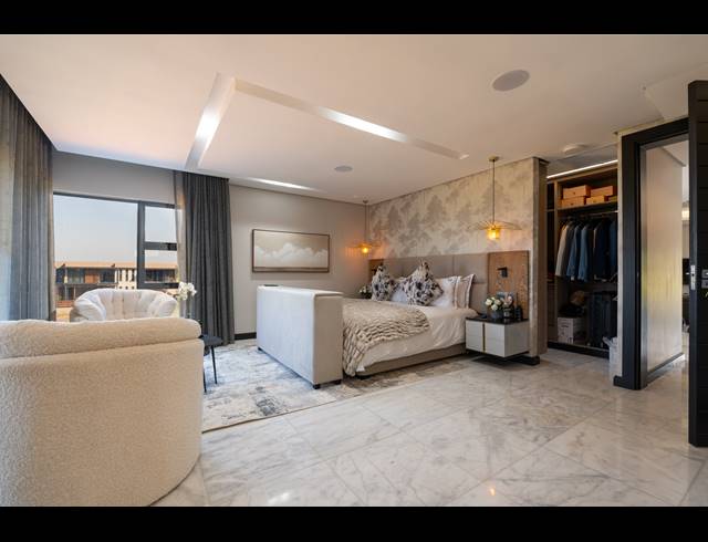 6 BEDROOM GATED ESTATE FOR SALE IN UMHLANGA CENTRAL
